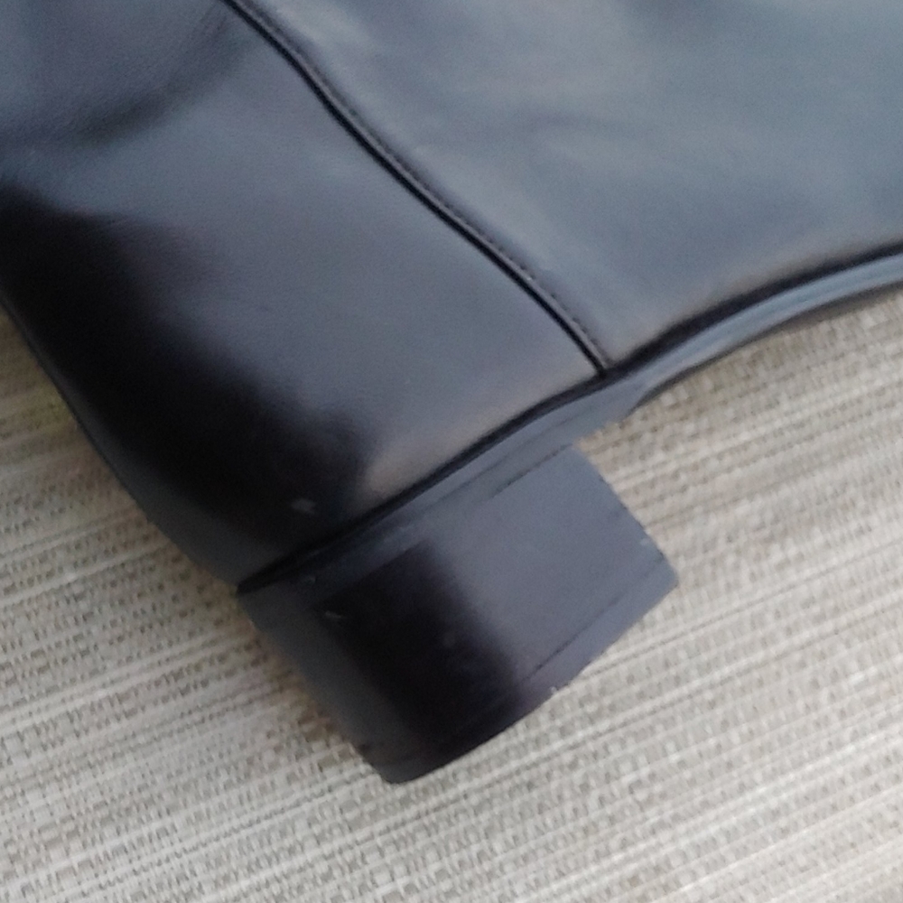 Stuart Weitzman leather boots... Great condition - Picture 10 of 12